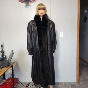 #731Large f/l leather/ fox furcoat
